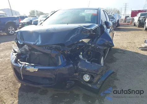 2015 Chevrolet Sonic Lt Auto z USA, uszkodzony, nr VIN 1G1JC5SH9F4105707